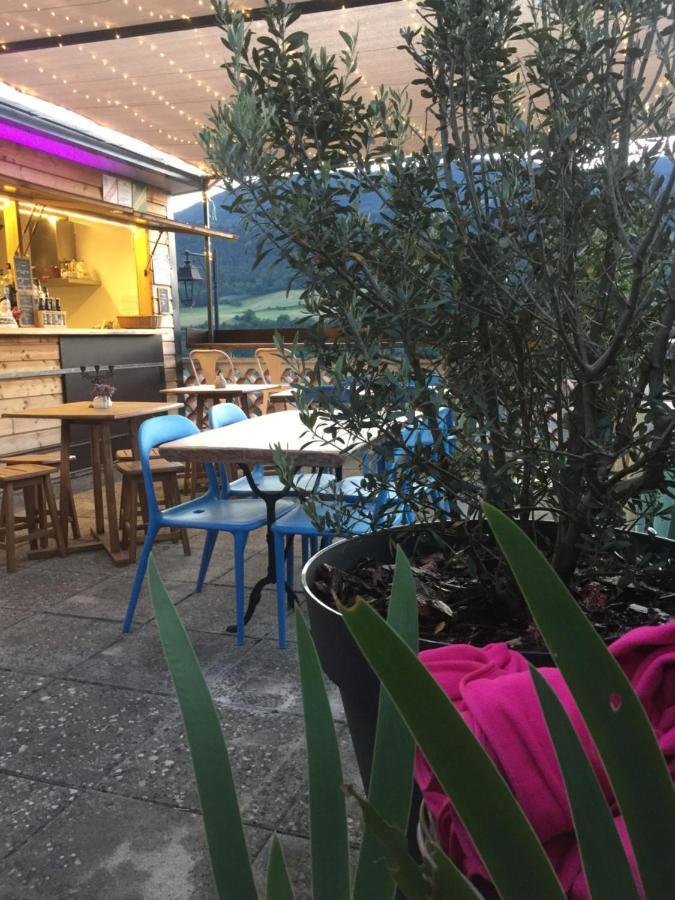 Gite La Cerise Qui Rit La Cresse Luaran gambar