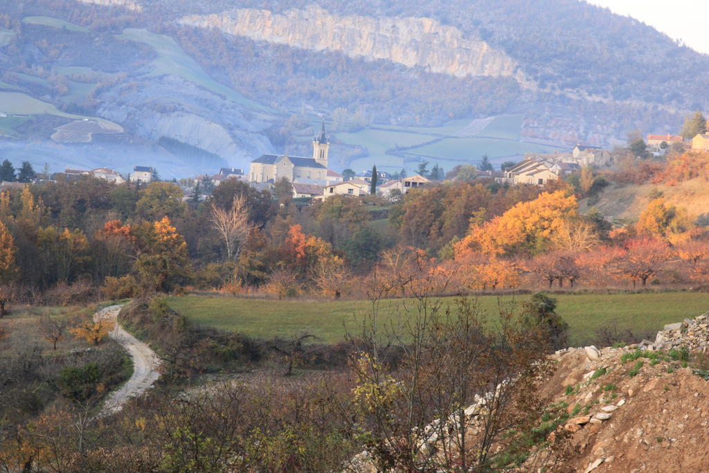 Gite La Cerise Qui Rit La Cresse Bilik gambar